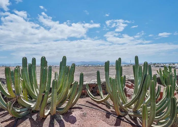 Sea Winds Lanzarote Villa *
